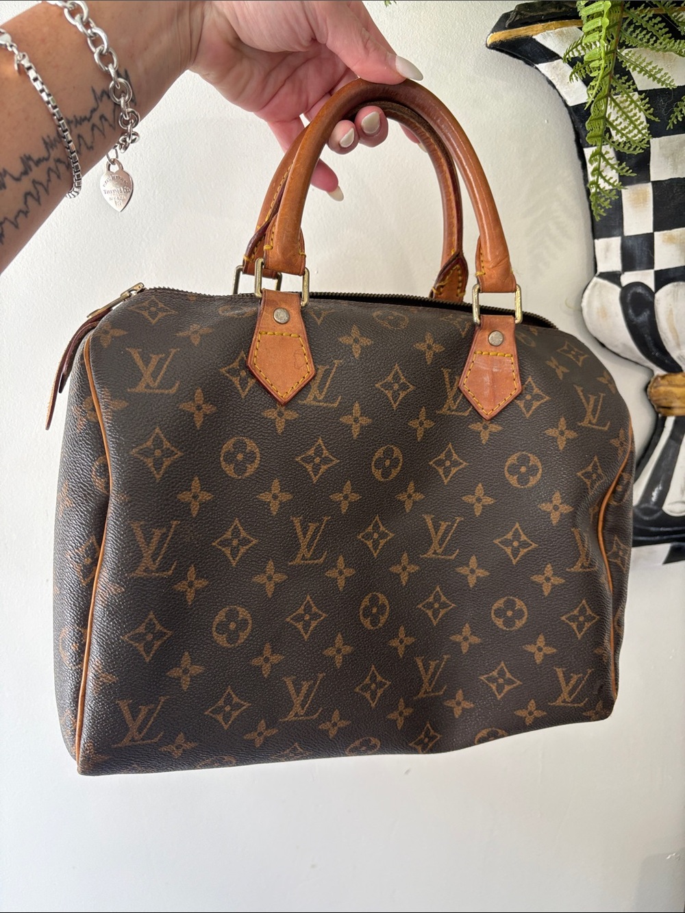 Vintage Louis Vuitton Speedy 30 Handbag - Picture 9 of 12